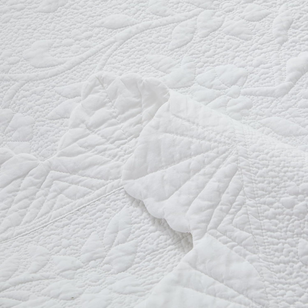 White Floral Quilted Throw Blanket 47×60 Inch