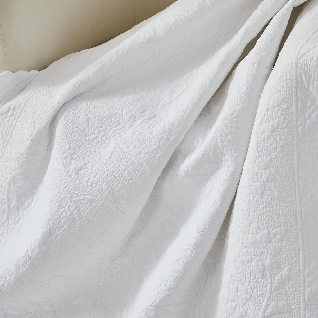 White Floral Quilted Throw Blanket 47×60 Inch